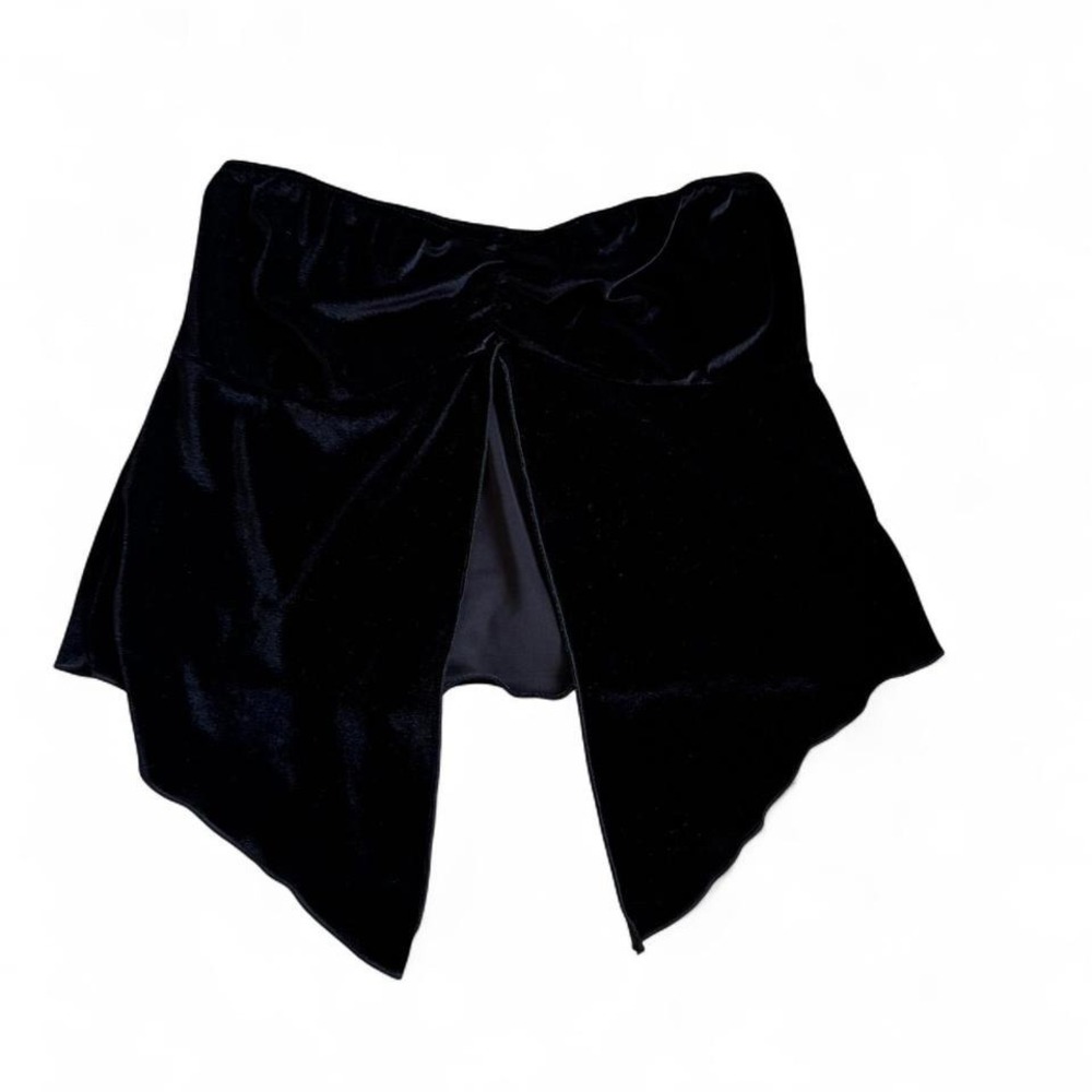 Black Strapless Asymmetrical Crop Top